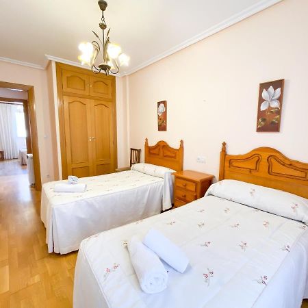 Vivienda Turistica Los Leones Berlanga de Duero Eksteriør bilde