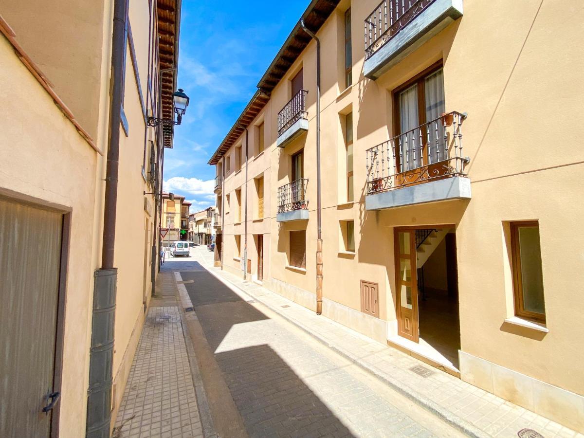 Vivienda Turistica Los Leones Berlanga de Duero Eksteriør bilde