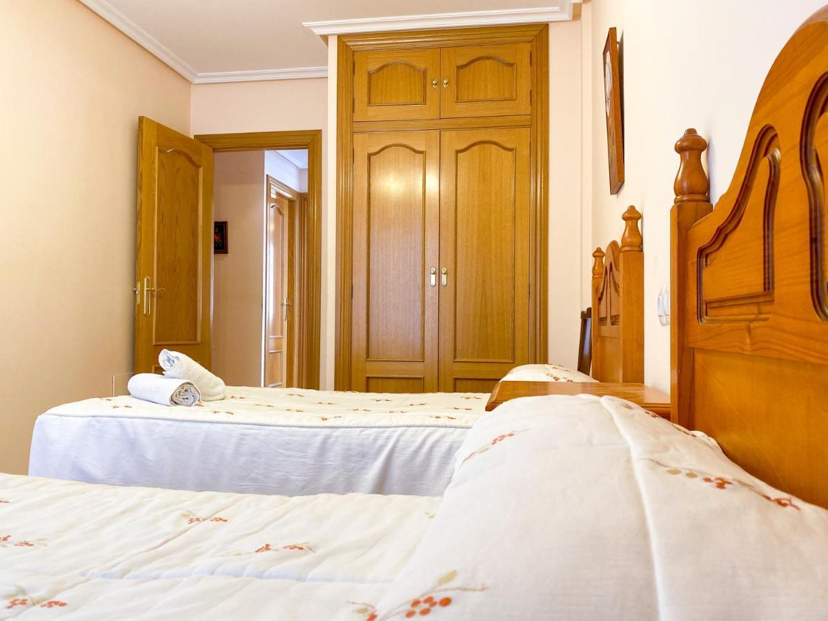 Vivienda Turistica Los Leones Berlanga de Duero Eksteriør bilde